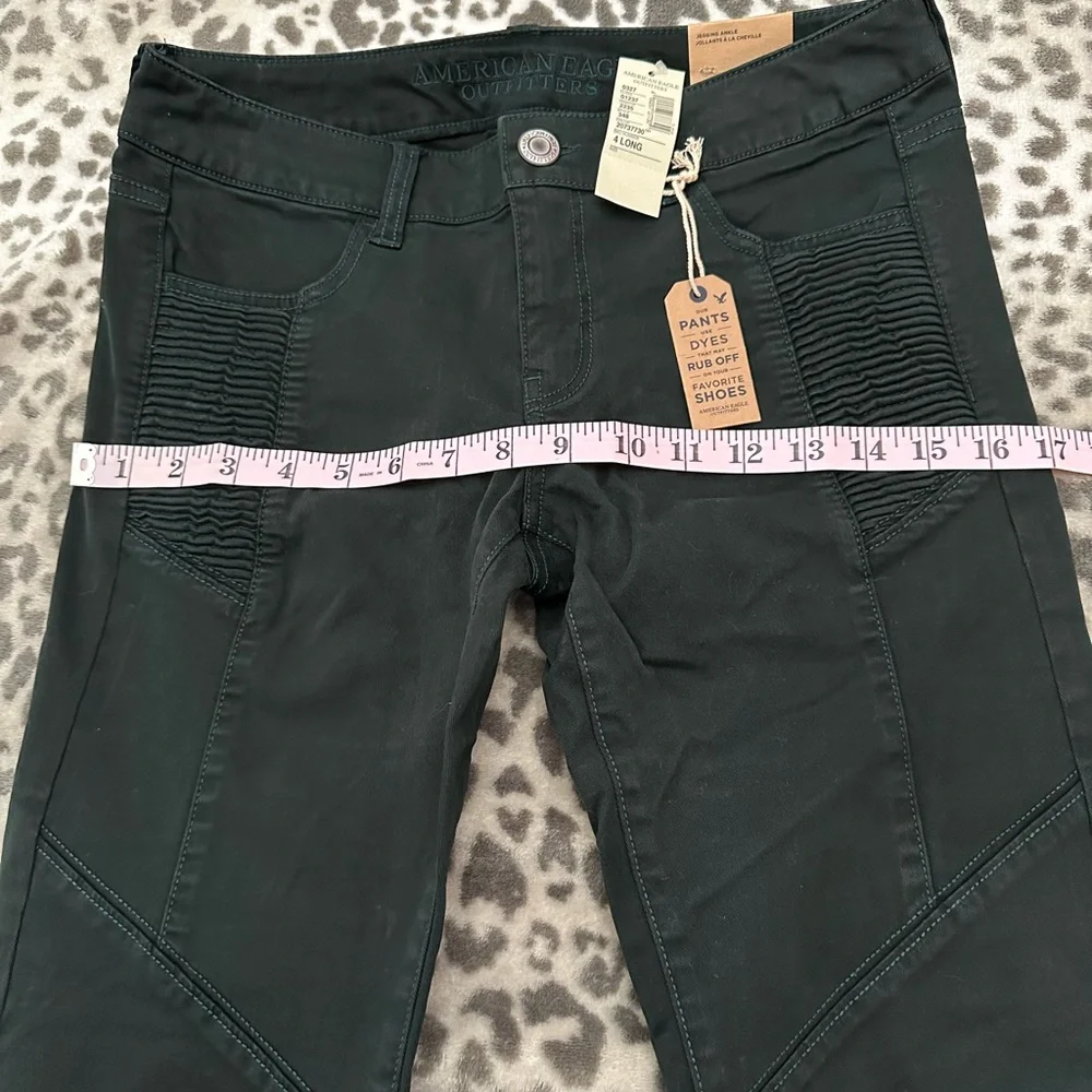 2013 American Eagle Jegging Ankle in Black Size 4 Long Women’s